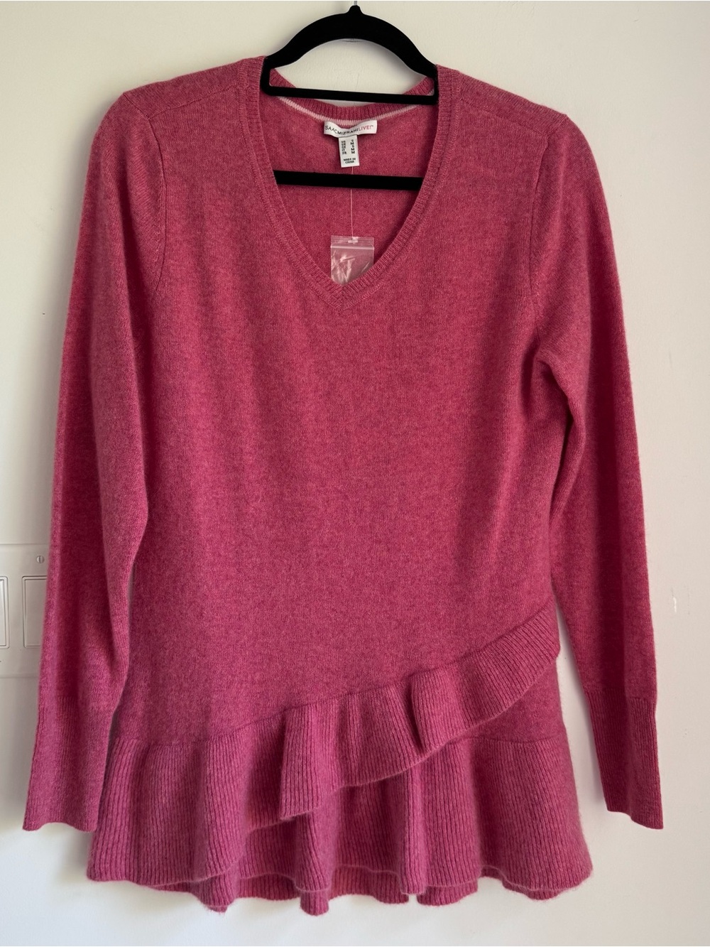 Isaac Mizrahi 2-Ply Cashmere
Ruffle Peplum‎ Sweater NEW S - Picture 2 of 12